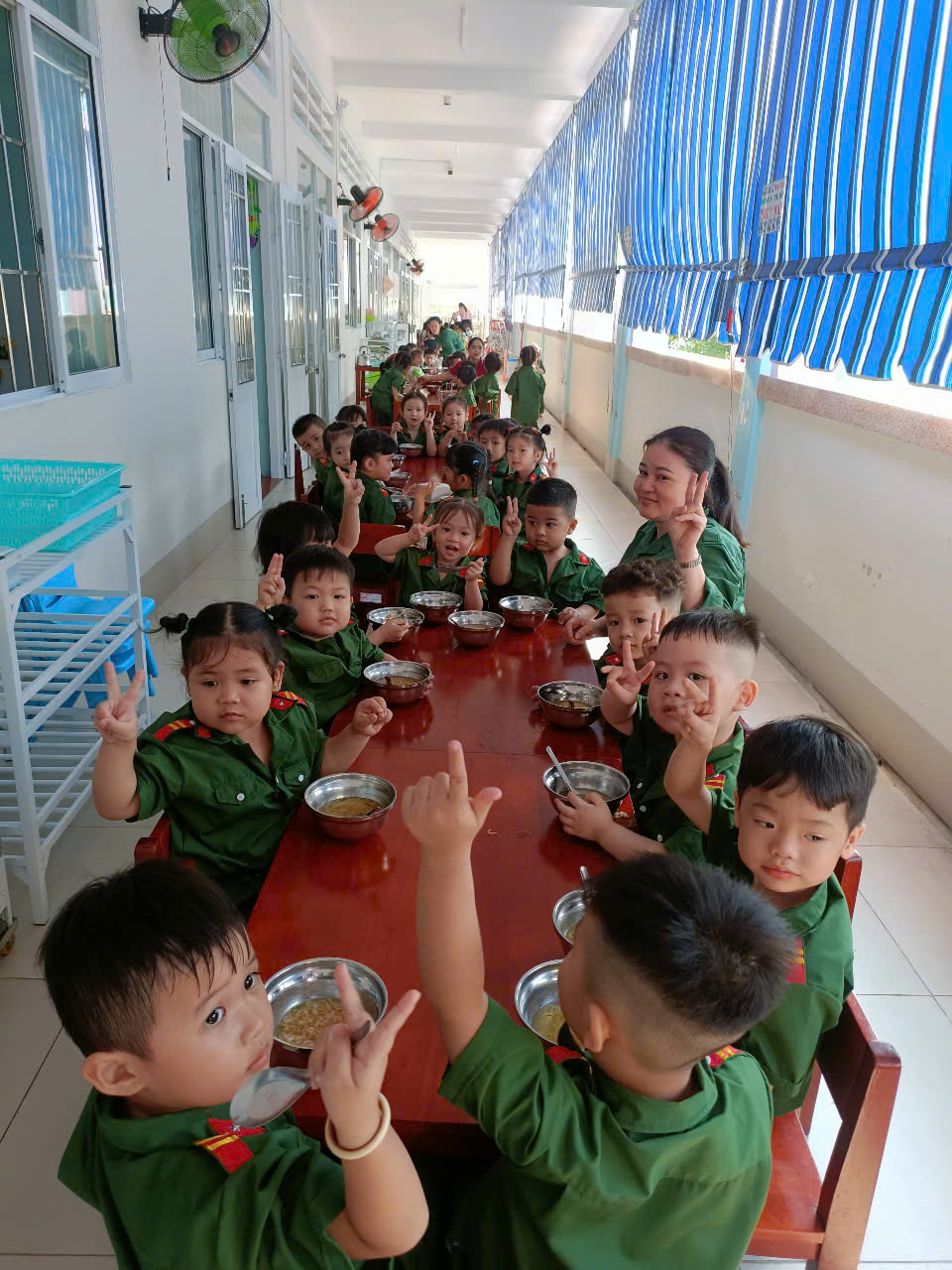 Các bé lớp mầm